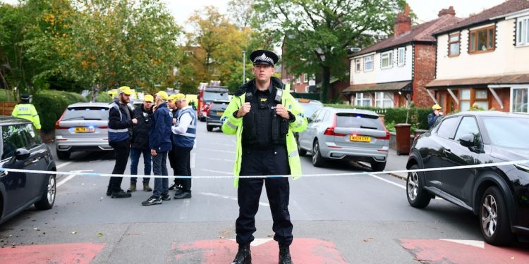 قتيلين في حادث طعن قرب كنيس يهودي في مانشستر