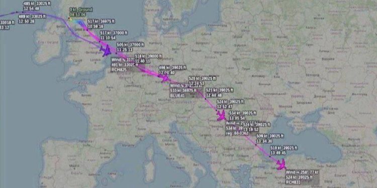 تعزيزات عسكرية أمريكية تتدفق بكثافة على الشرق الأوسط!