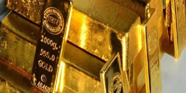 توقعات بتجاوز الذهب حاجز 5 آلاف دولار مطلع 2026