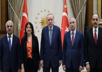 تركيا.. وفد الحزب الكردي يلتقي أردوغان الخميس