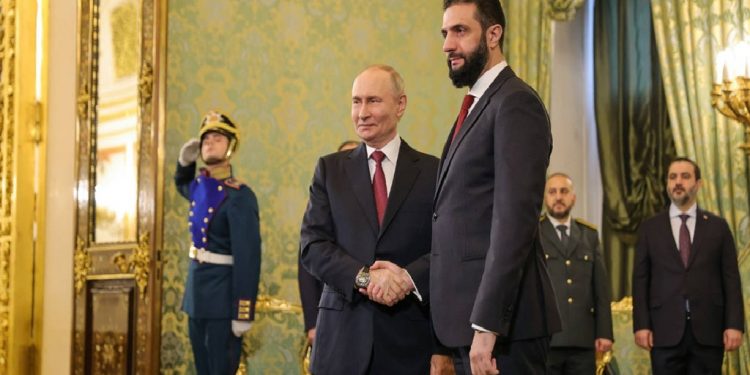 روتيرز: سوريا تحصل على النفط والغاز من روسيا رغم العقوبات