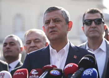 زعيم المعارضة يتحدى أردوغان بقبول منافسة أكرم إمام أوغلو