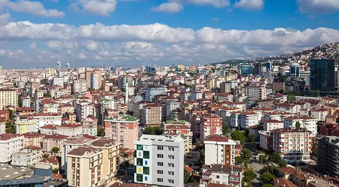 الروس يتصدرن الأجانب بشراء المساكن في تركيا