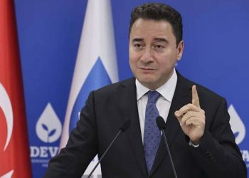 باباجان: مشكلتنا الوحيدة مع من يهددون منافسيهم بالسجن