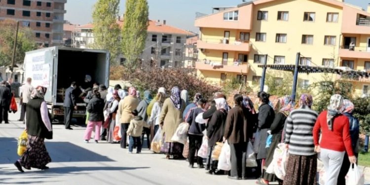 تركيا تتصدر أوروبا في الفقر والتضخم