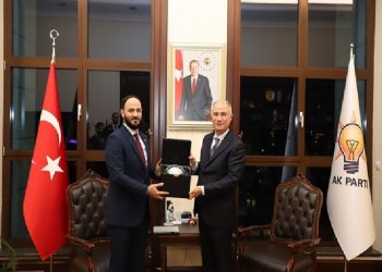 نائب أردوغان يستقبل محافظ حلب