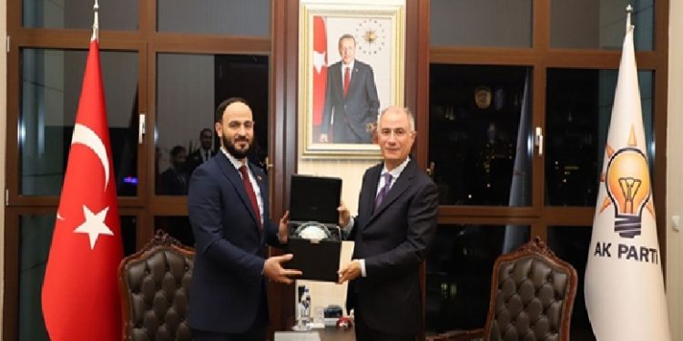 نائب أردوغان يستقبل محافظ حلب