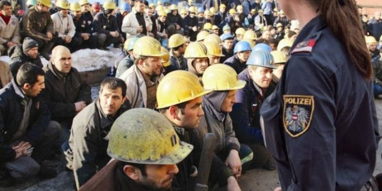 اعتقال رجل أعمال تركي في ألمانيا متهم بتهريب العمال والتسبب بخسائر 9.5 مليون يورو