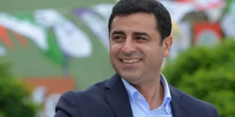 صحفي تركي: أيام معدودة على إطلاق سراح ديميرطاش!