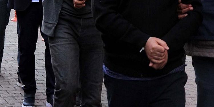 تركيا.. اعتقال 19 بتهمة الانتماء لحركة الخدمة