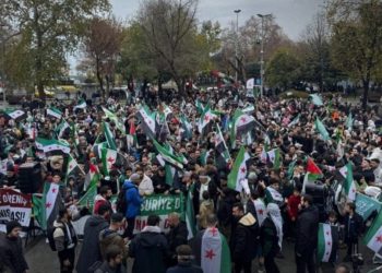 زعيم حزب تركي منزعج من احتفالات السوريين في إسطنبول