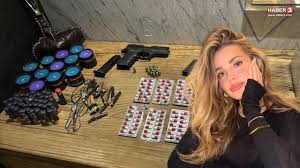 اعتقال ممثلة تركية شهيرة بتهمة تهريب المخدرات