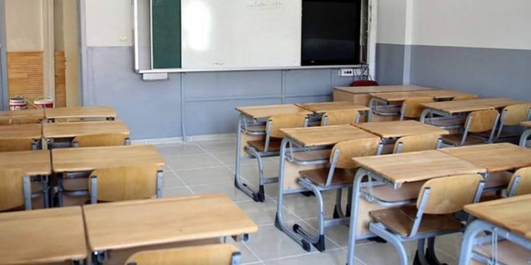 أولياء الأمور الأتراك يبيعون ممتلكاتهم لتأمين تعليم أبنائهم