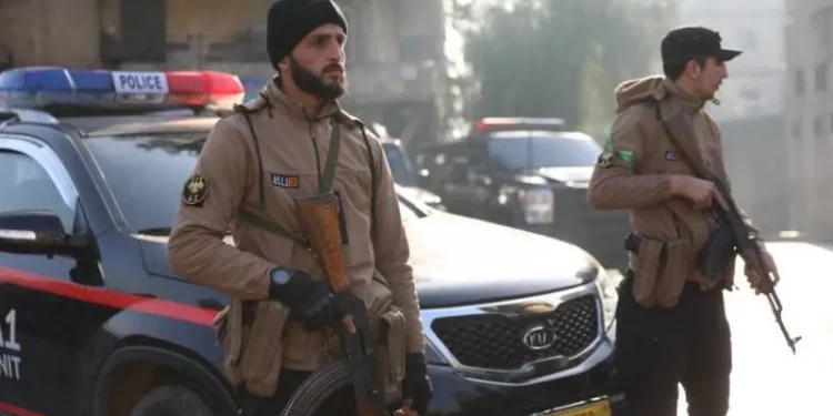 وساطة تركية بين دمشق وواشنطن لاحتواء التصعيد في حلب