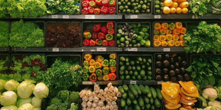 تحذيرات أوروبية من “أزمة مبيدات” في المحاصيل التركية