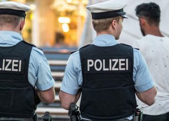 ألمانيا تضاعف عمليات ترحيل اللاجئين إلى تركيا خلال 2025