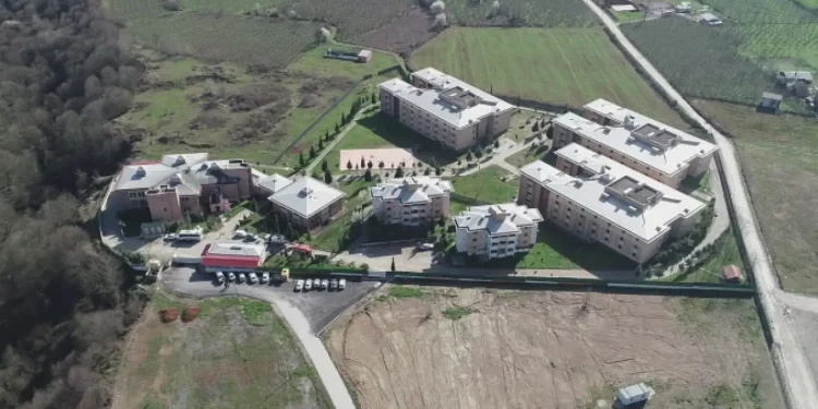 إصابة 19 نزيلة إثر حريق في سجن تركي