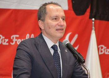 أربكان يدعو نائب أردوغان لإجراء انتخابات مبكرة!