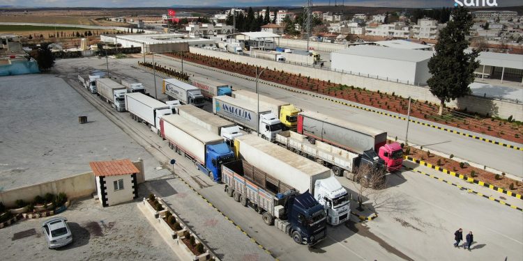 انتعاش التبادل التجاري (السوري التركي) عبر معبر “جرابلس”