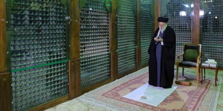 هل استعدت إيران لما بعد خامنئي؟