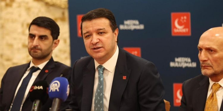 هل تصبح قبرص التركية بوابة أمريكا لإجلاء رعاياها حال الهجوم على إيران؟