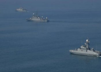 مناورات بحرية سعودية أمريكية في جدة