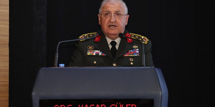 وزير الدفاع التركي: لن ننسحب من سوريا