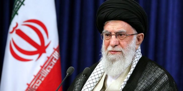 مقامرة بـ 54 مليون دولار على حياة خامنئي!