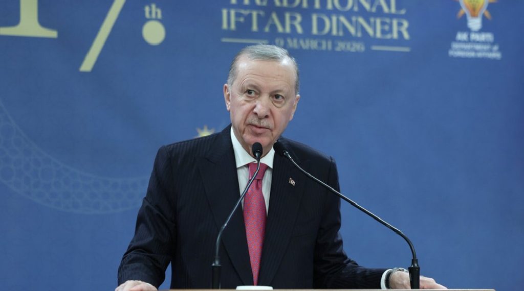 أردوغان: لابد من إيقاف الحرب قبل أن تلتهم نيرانها المنطقة