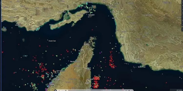 هل تم تفخيخ مضيق هرمز بالألغام البحرية؟