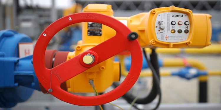 هجمات استهدفت خط “السيل التركي” للغاز.