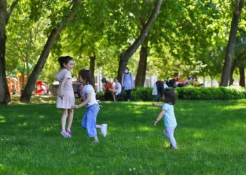 نسبة الأطفال في تركيا تهوي لأدنى مستوياتها منذ تأسيس الجمهورية