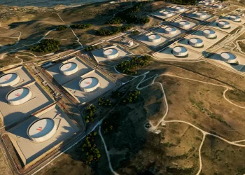 “جيهان” تتحول لقاعدة طاقة عالمية.. 40 خزانًا جديدًا للنفط الخام