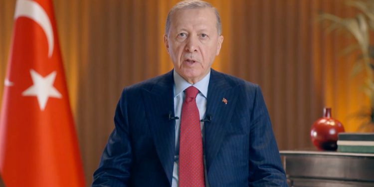 أردوغان يحذر من امتداد الصراع لدول أخرى بالمنطقة