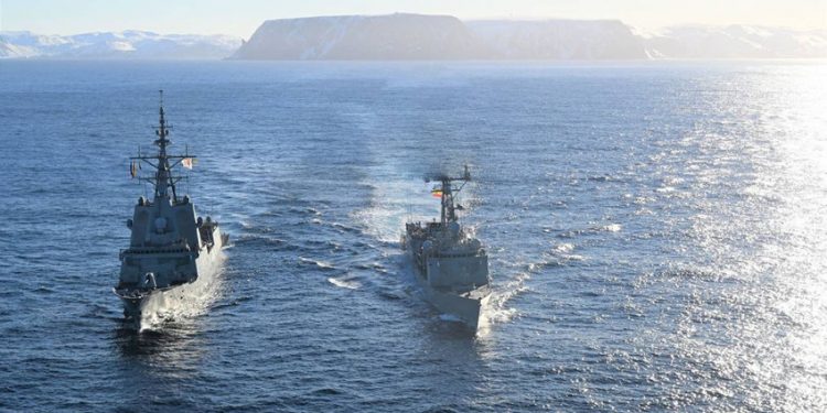 إيران تستثني العراق من قيود “مضيق هرمز”