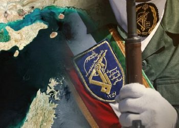 الحرس الثوري يصادر سفينتين أحدهما على صلة بإسرائيل ويقتادهما للسواحل الإيرانية