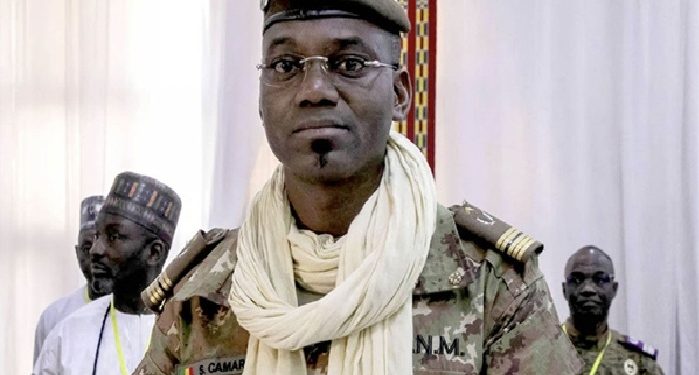 مقتل وزير الدفاع المالي