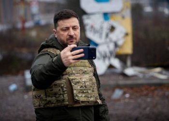 ألمانيا: أوكرانيا قد تضطر للتنازل عن جزء من أراضيها لصالح روسيا