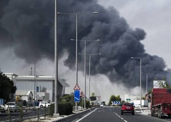 دول الخليج تصدّ وابلاً من النيران الإيرانية والعراق يعلن سقوط قتلى