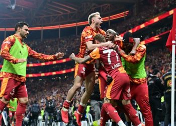 غلطة سراي يتوج ببطولة الدوري التركي لكرة القدم للمرة الرابعة