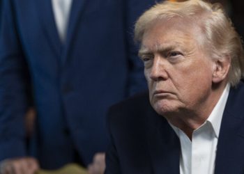 ترامب يهدد إيران: سنصادر البنية التحتية النفطية الليلة