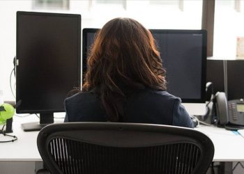تركيا تذيل قائمة “العمل من المنزل” في أوروبا وفنلندا بالصدراة