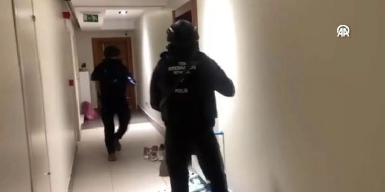 تركيا تفرج عن 22 اعتقلتهم قبل قمة الناتو بتهمة الانتماء لداعش