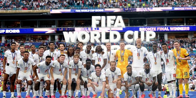 إنجلترا تتغلب على فرنسا 6-4 في مباراة تحديد المركز الثالث في كأس العالم