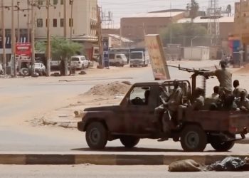 كيف تدعم الإمارات الدعم السريع في السودان عبر الشرق الليبي؟